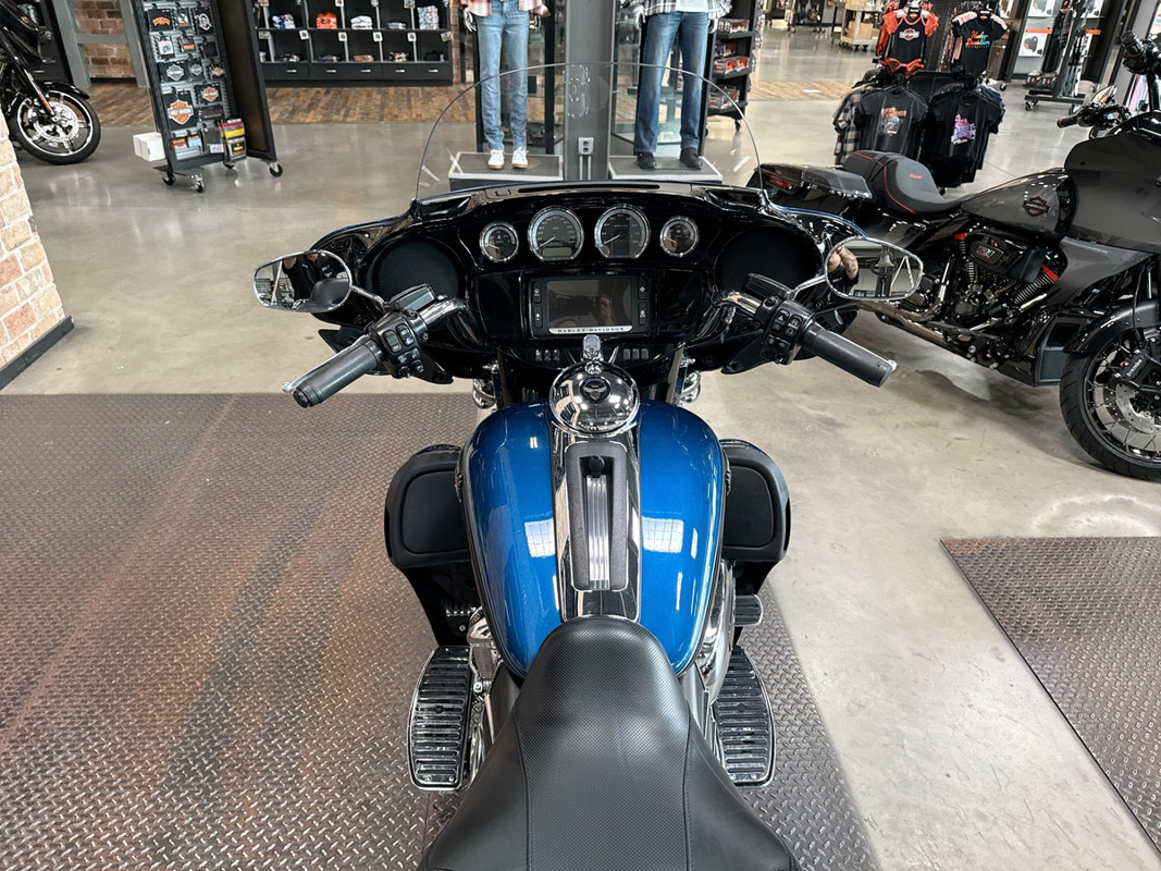 Electra Glide® Ultra® Limited 115th Anniversary