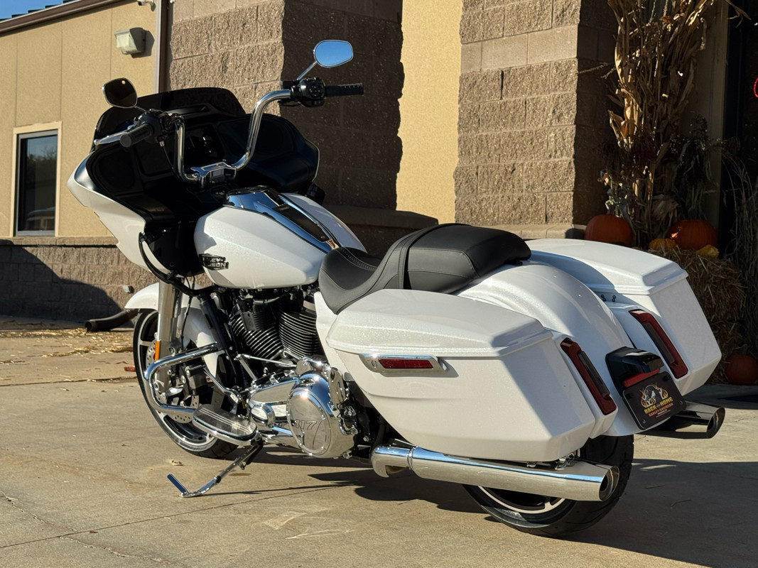 Road Glide®