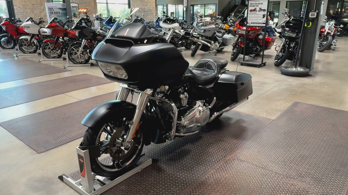 Road Glide®