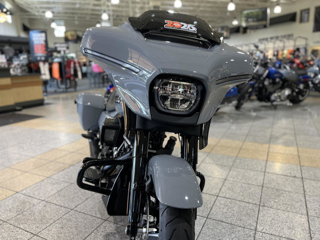 Street Glide®