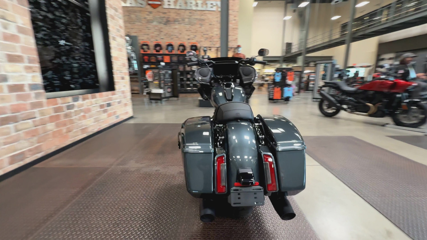 Road Glide®