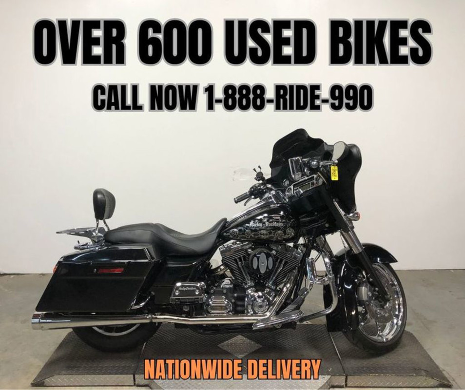 Street Glide®