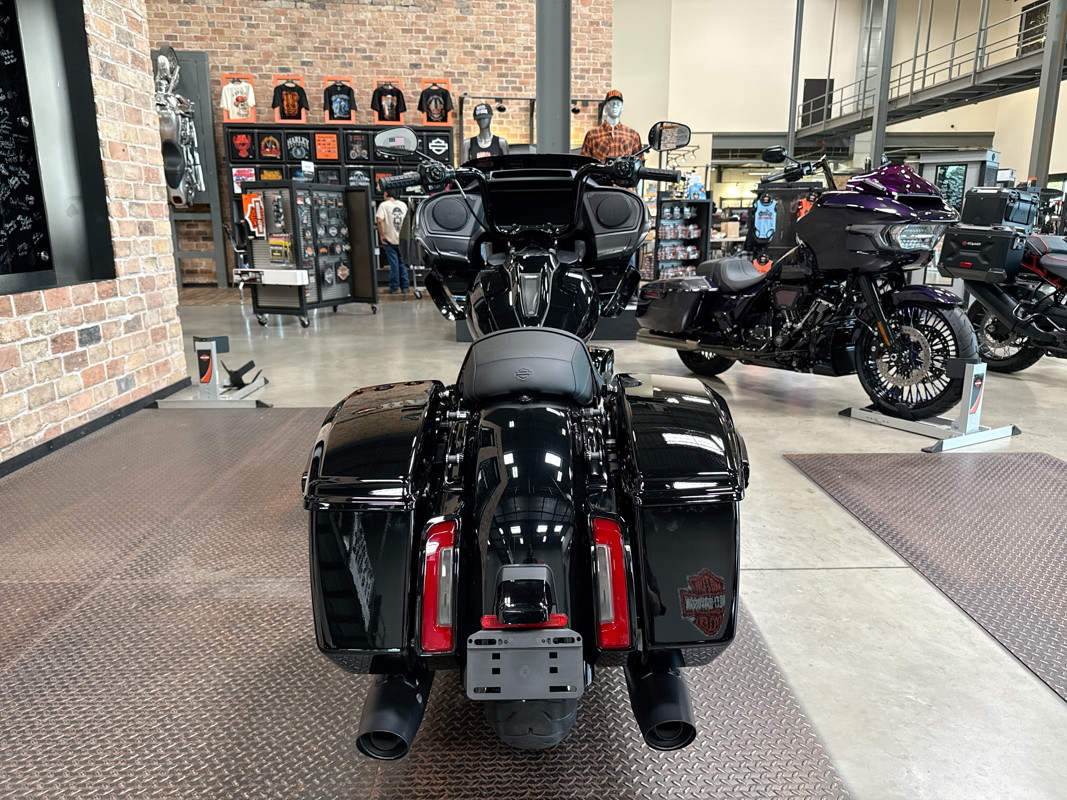 Road Glide®