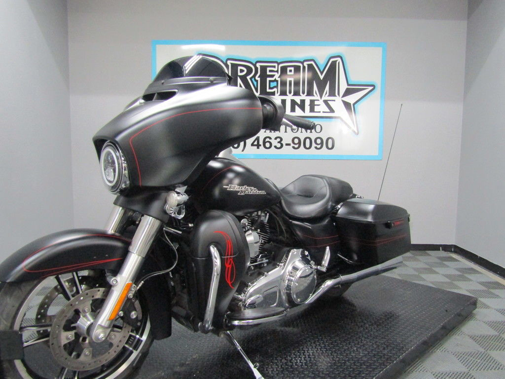 Street Glide® Special