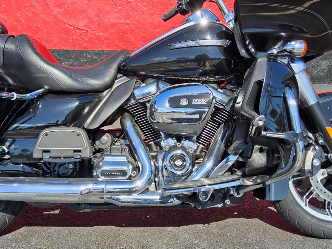 Road Glide® Ultra