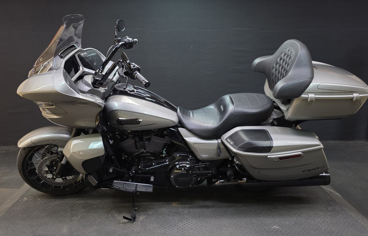 CVO® Road Glide®