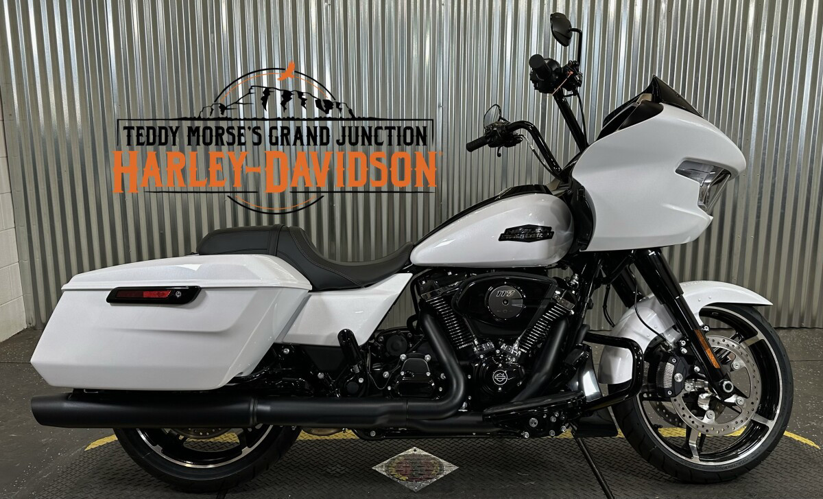 Road Glide®