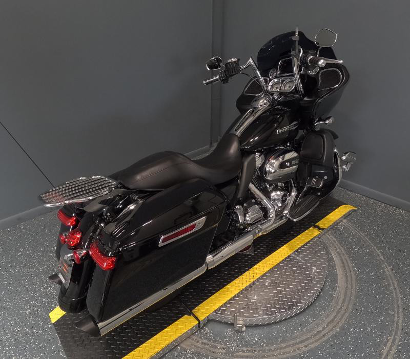 Road Glide®