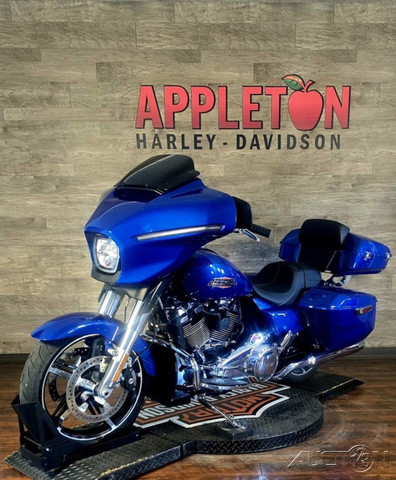 Street Glide®