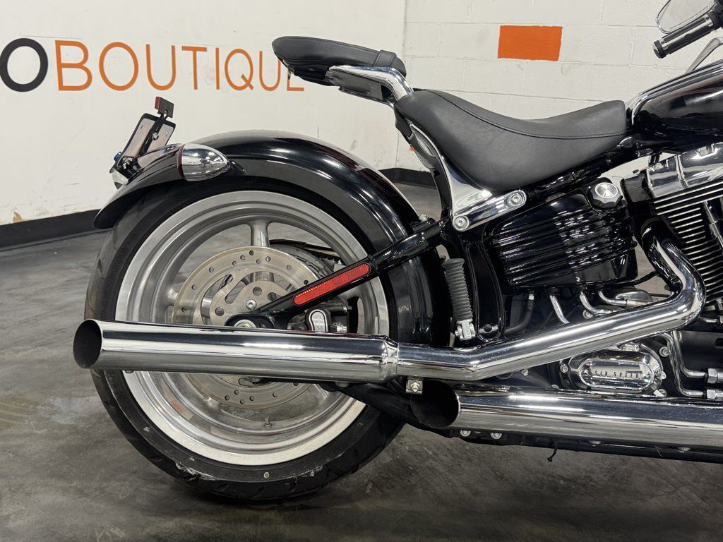 Softail® Rocker® C
