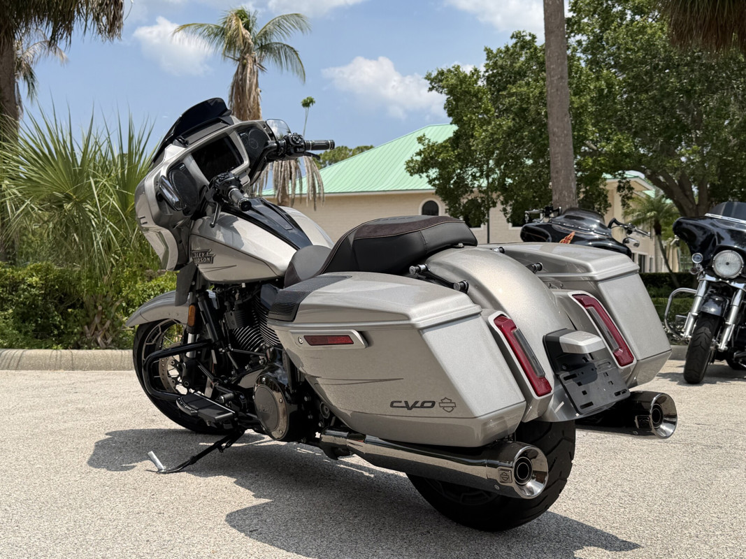 CVO® Street Glide®