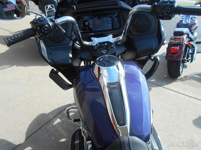 Road Glide®