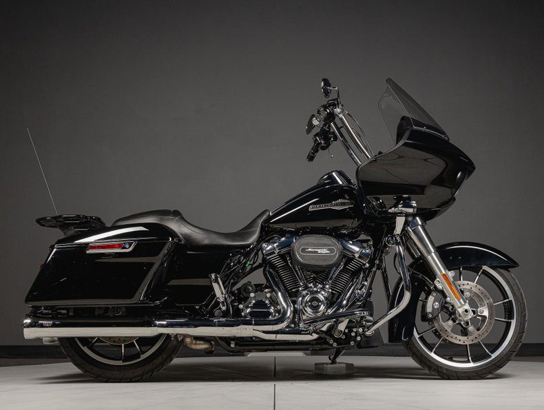 Road Glide®
