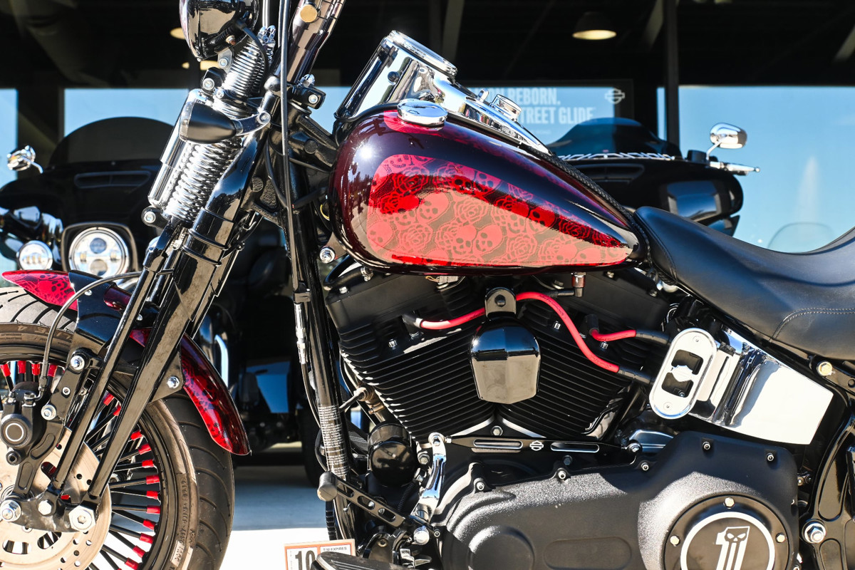 Softail® Cross Bones®