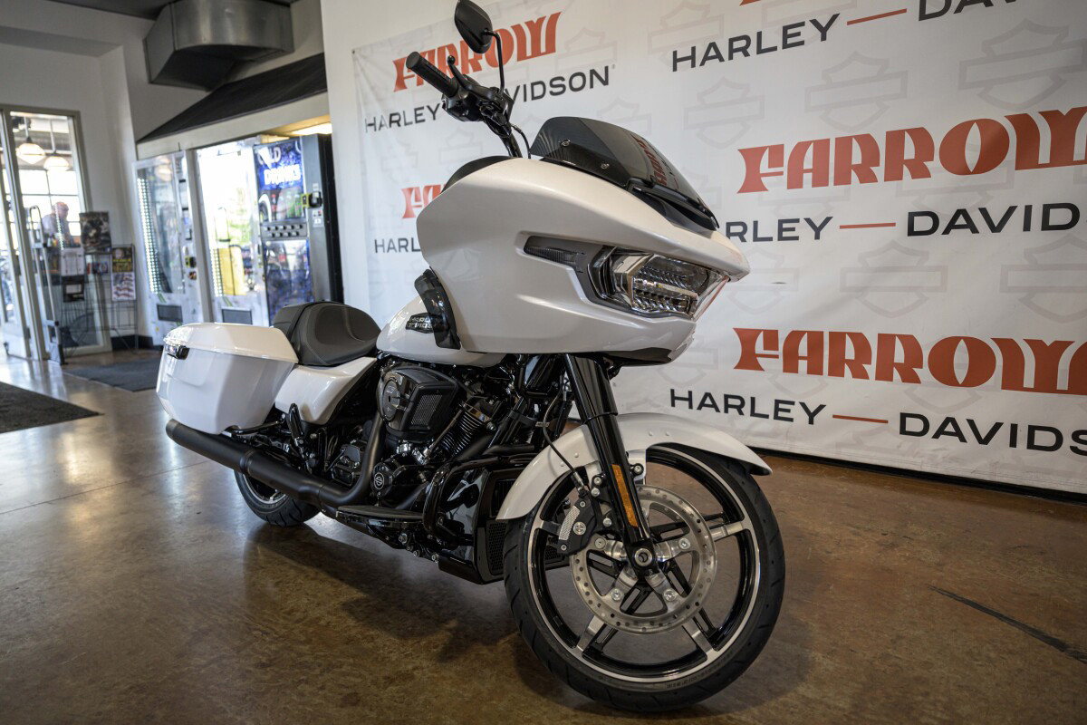Road Glide®