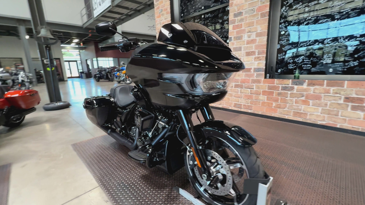 Road Glide®
