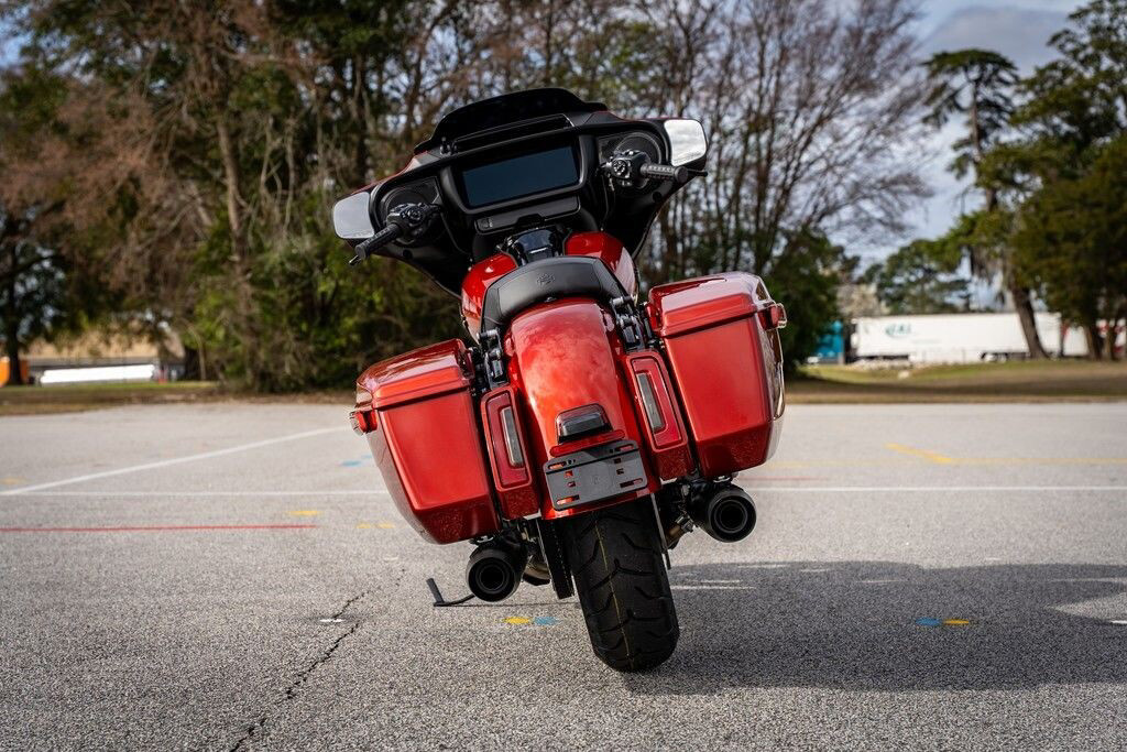 Street Glide®