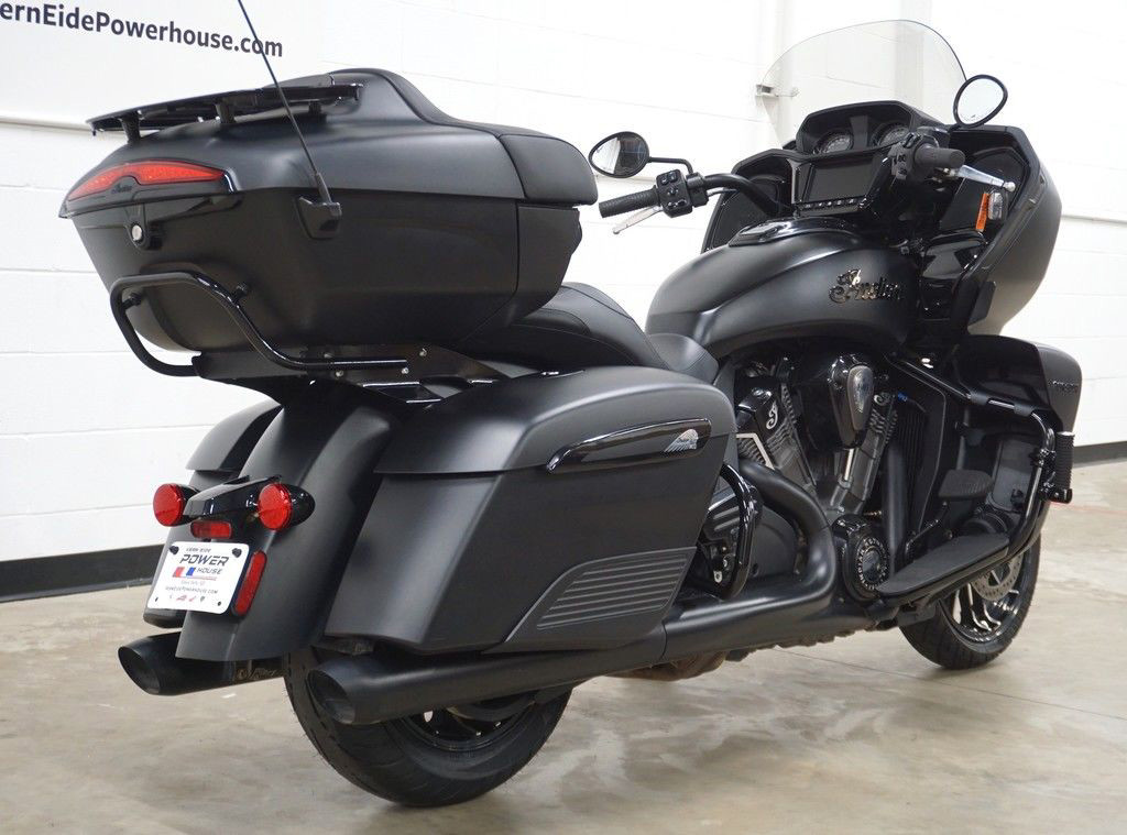 Pursuit Dark Horse Premium Package