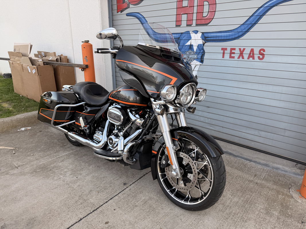Street Glide® Special