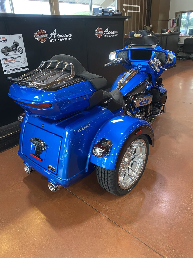 CVO® Street Glide® 3 Limited