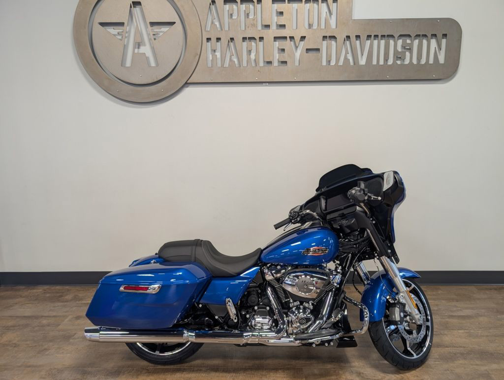 Street Glide®