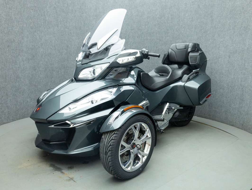 Spyder RT Limited Chrome