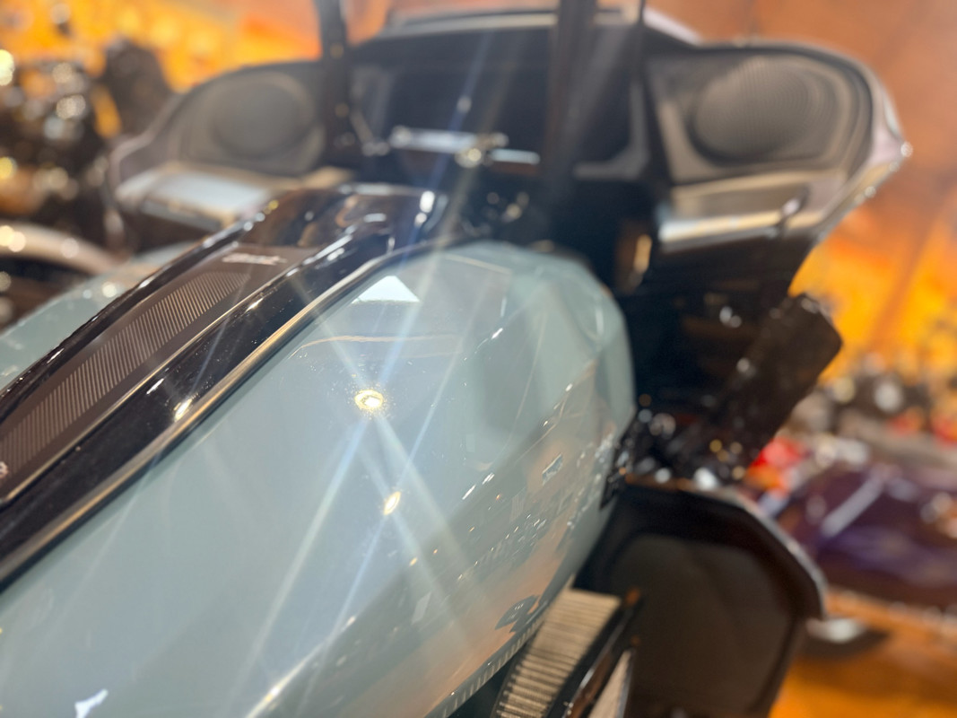 Road Glide®