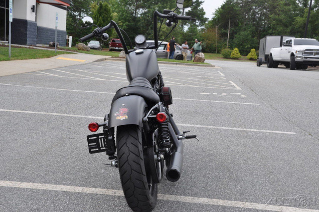 Iron 883®