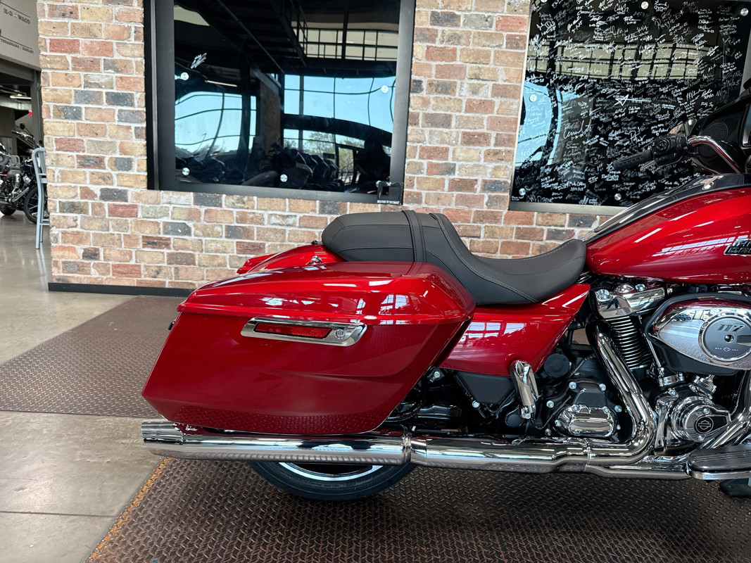 Street Glide®