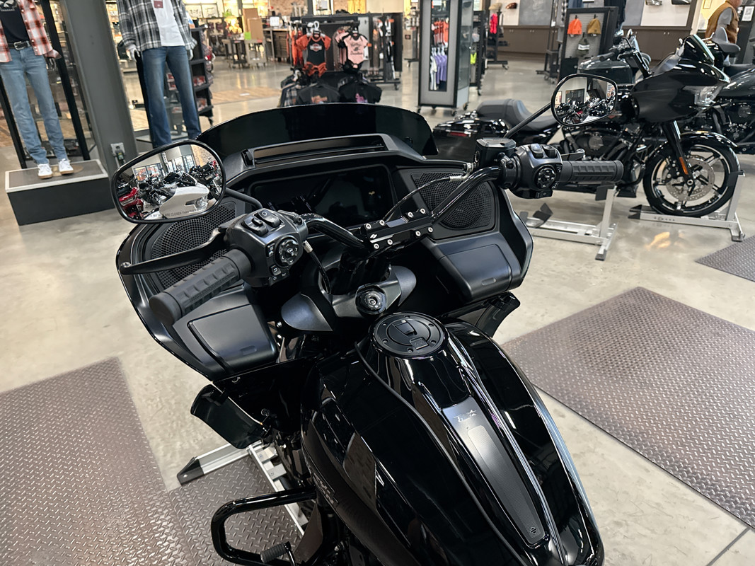 Road Glide®