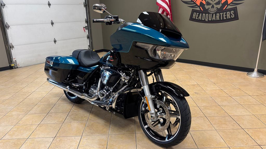 Road Glide®