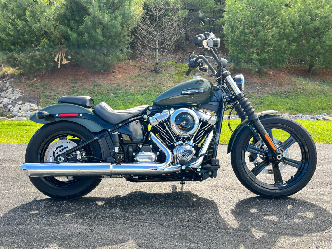 Street Bob®