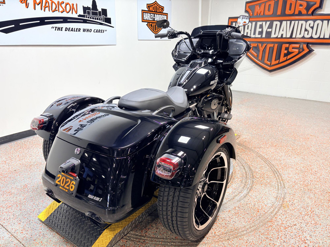 Road Glide® 3