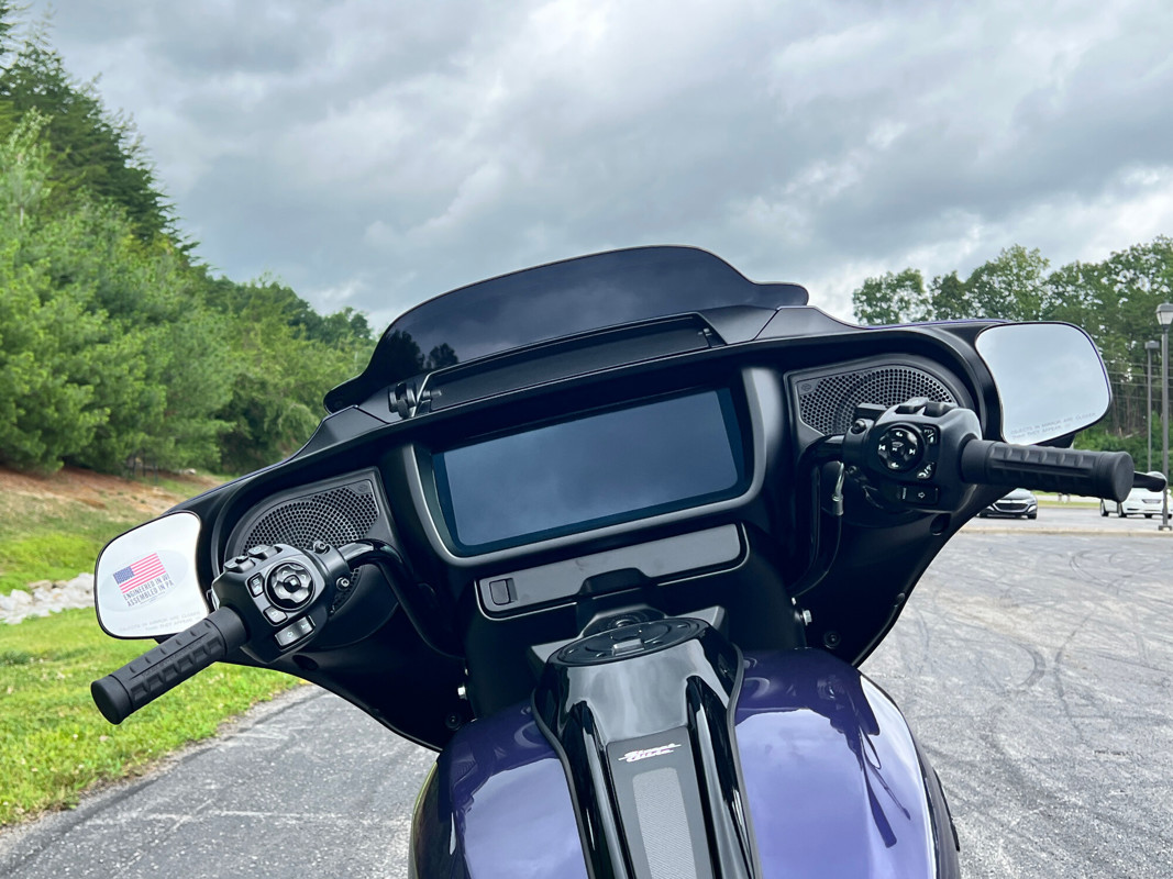 Street Glide®