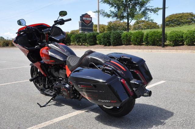 CVO® Road Glide® ST