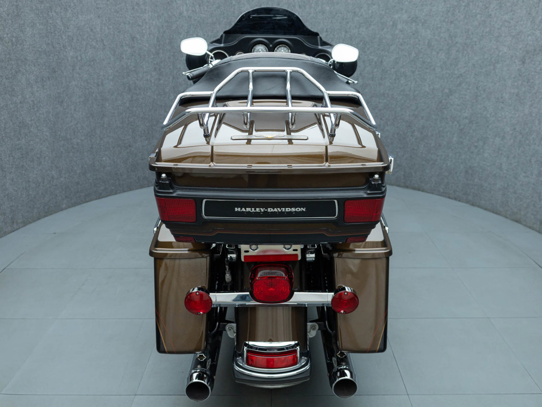 Electra Glide® Ultra® Limited 110th Anniversary