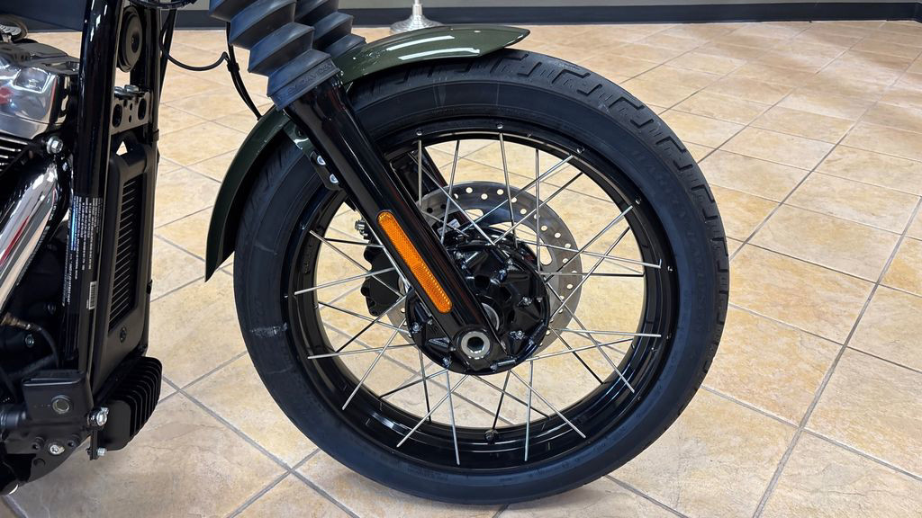 Street Bob®