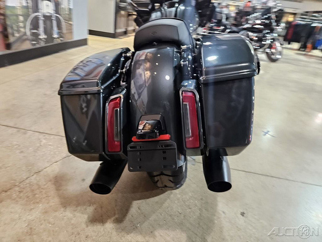 Road Glide®
