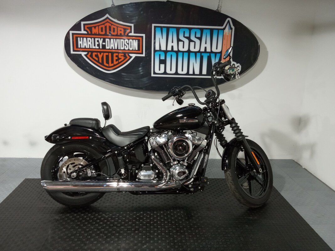 Street Bob®