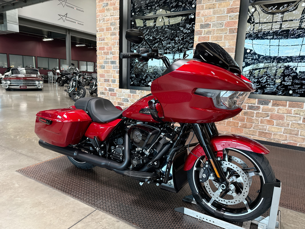 Road Glide®