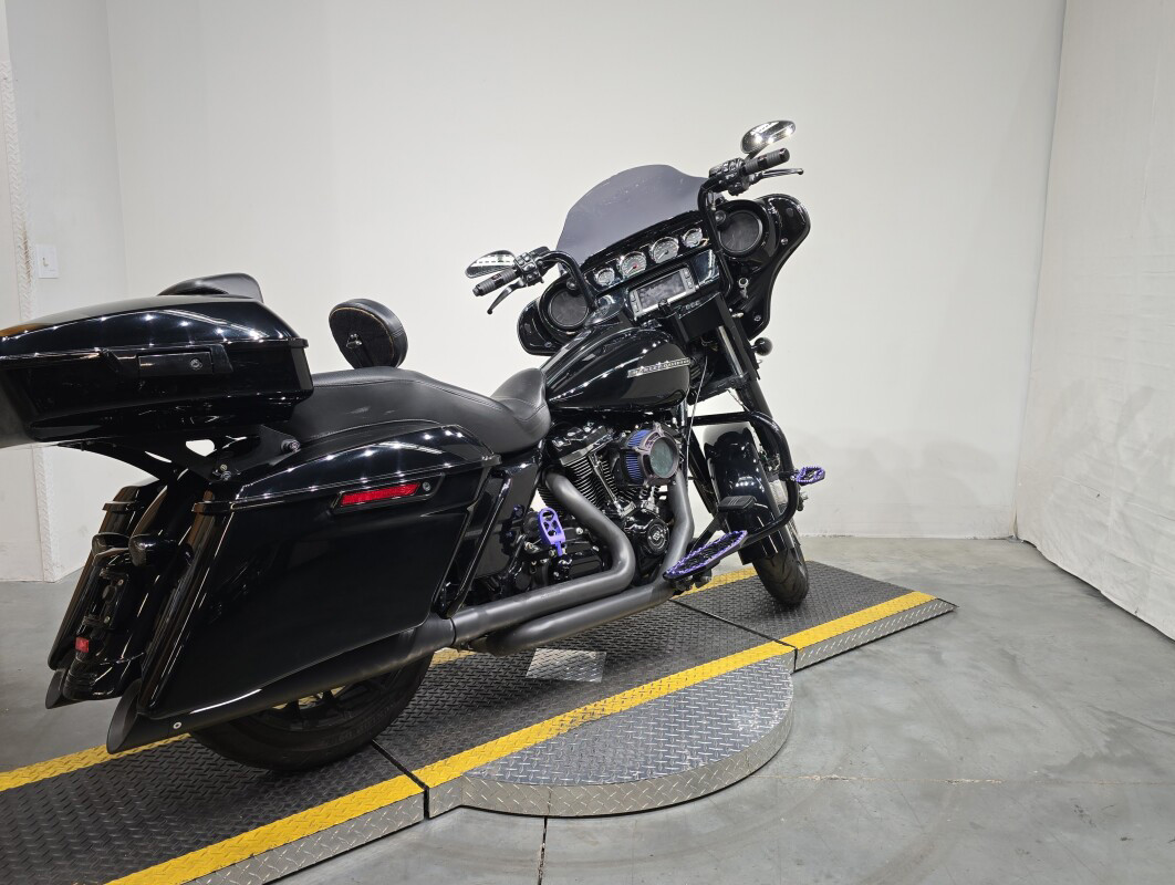 Street Glide® Special