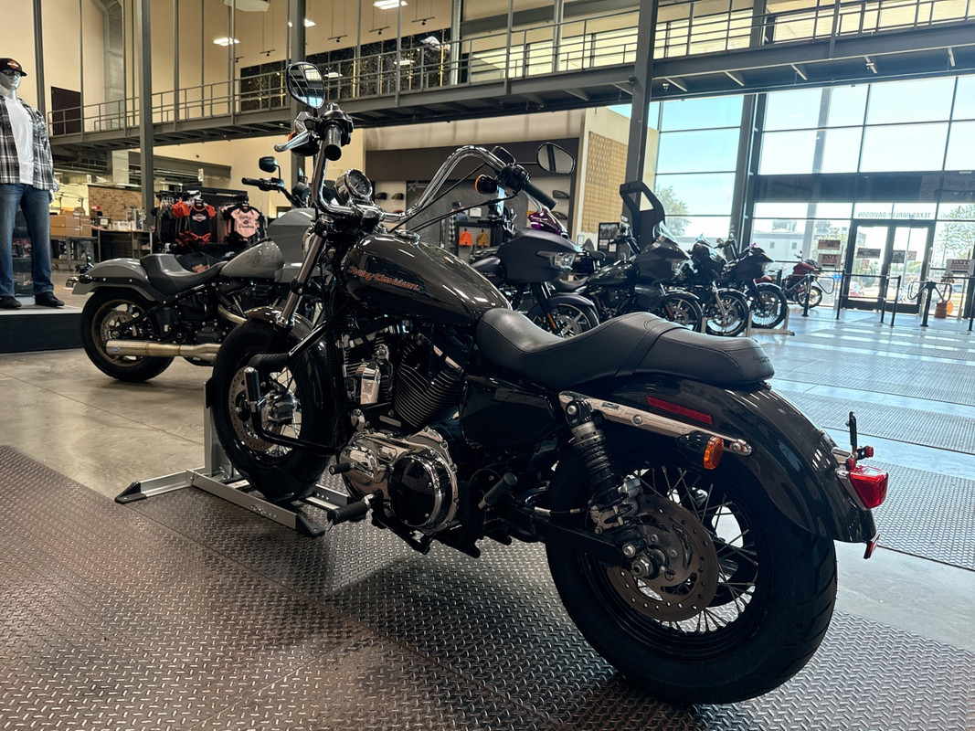 Sportster® 1200 Custom