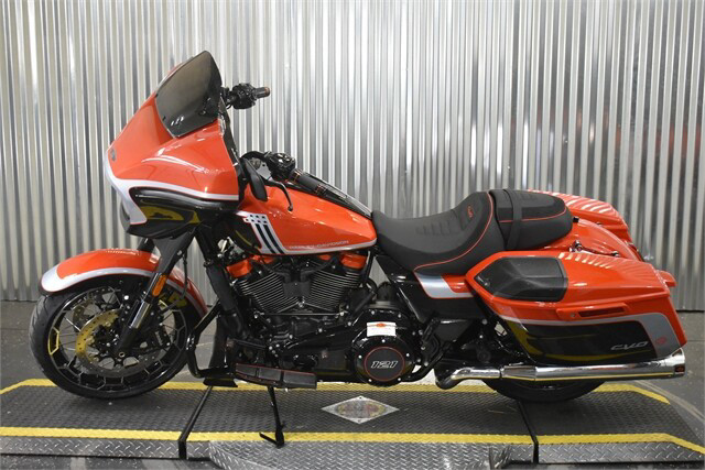 CVO® Street Glide®