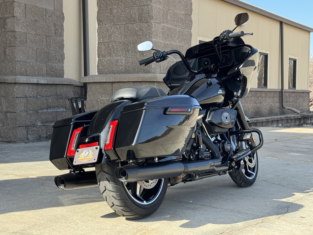 Road Glide®