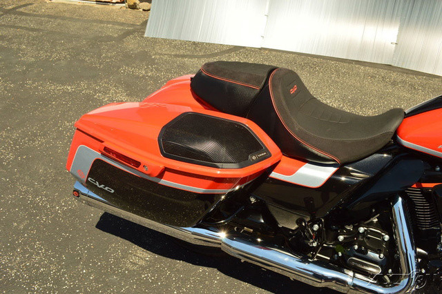 CVO® Road Glide®