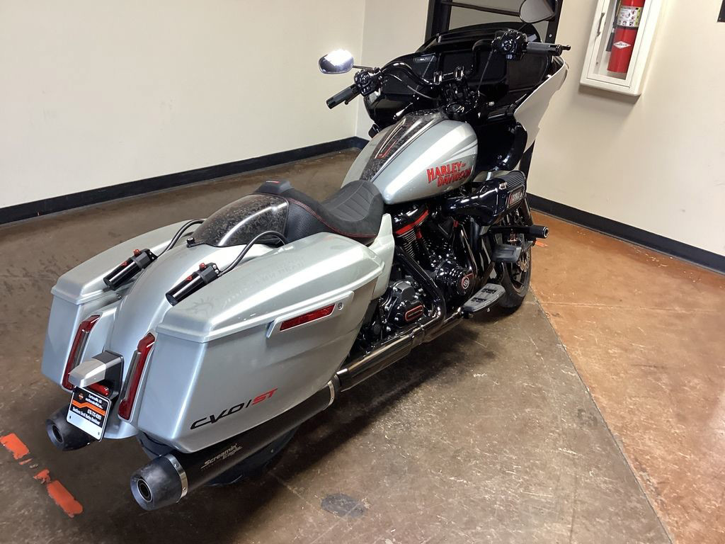 CVO® Road Glide® ST