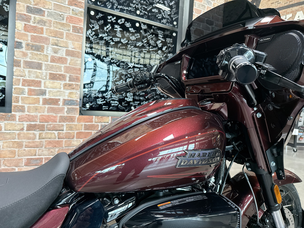 CVO® Street Glide®