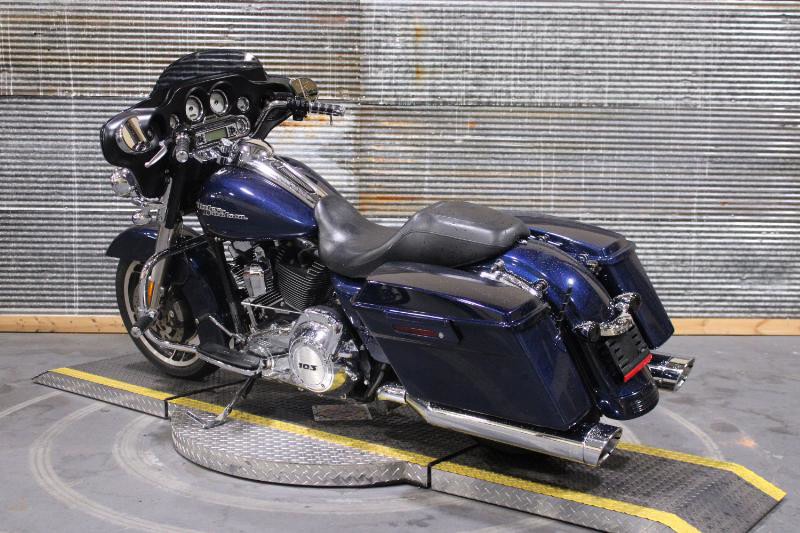 Street Glide®