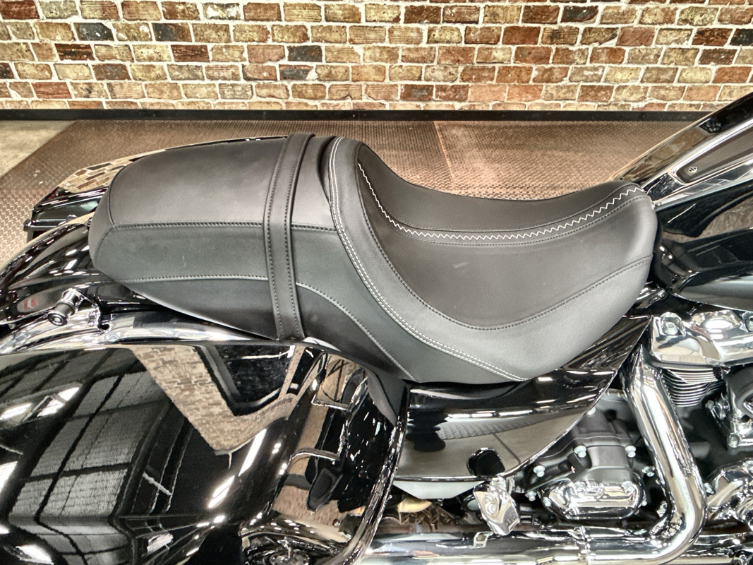 Road Glide®