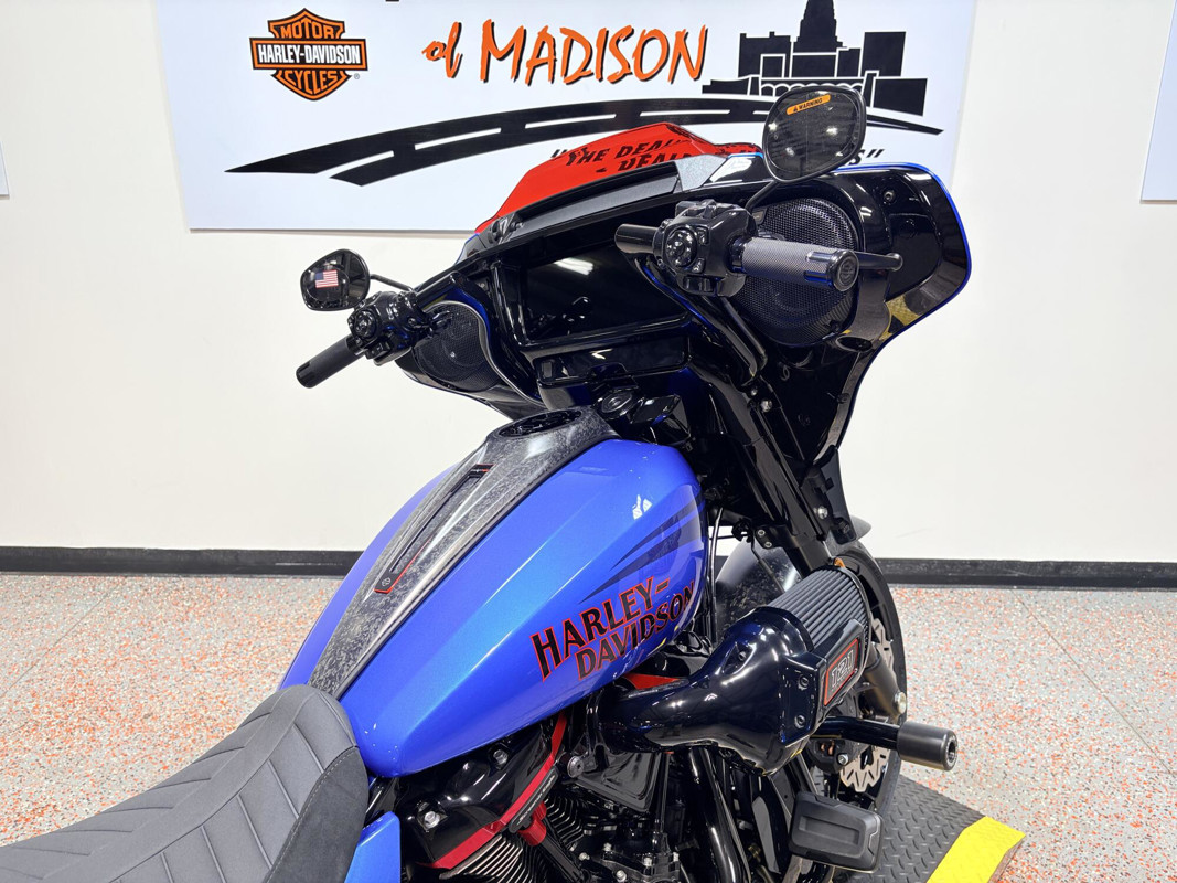 CVO® Street Glide® ST
